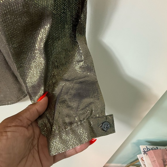 #598 Elizabeth & James Metallic Blouse size XS - Picture 2 of 8